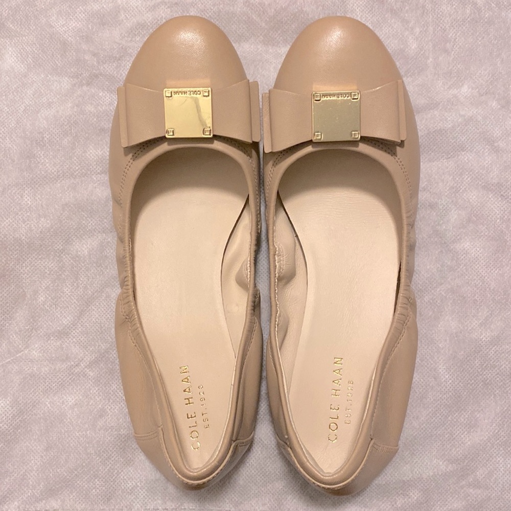 Cole Haan Beige Bow Ballet Flats with Gold Accent
